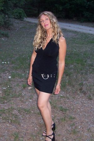 Fanny - rencontre-Dominatrice-Clermont-Ferrand