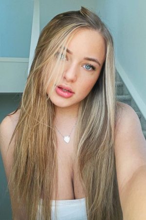 Besoin d’une cible ce soir Jade - rencontre-Dominatrice-Versailles