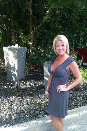 Je plante mon regard et ta jouissance éclate Louisa - rencontre-Milf-Béziers