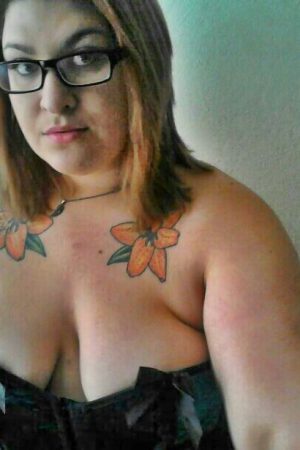 Fatiguée mais toujours partante pour soumettre un mec docile Elise - rencontre-Teen-Argenteuil