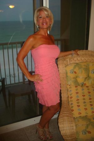 Karine - rencontre-BDSM-Antibes