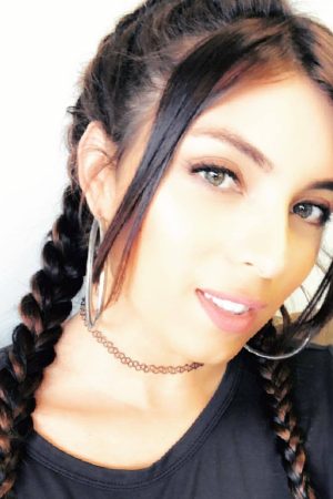 27 ans – Mec tu te lèches les babines Elisa - rencontre-Dominatrice-Antibes