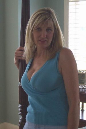 Chaleur sur ordre 🔥 Liselotte - rencontre-Dominatrice-Villeneuve-d'Ascq